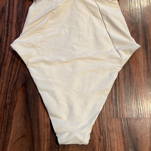 Onia High Leg Isabella One Piece - Picture 12 of 16